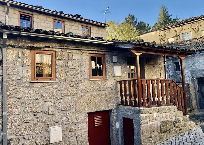 Casa Do Tio Ferreiro Kır Evi